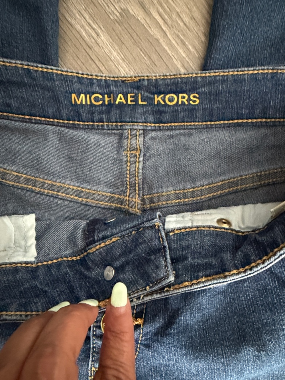 Michael Kors Medium Blue High-Rise Button-Fly Jeans. Measurement on the pictures - Picture 2 of 9